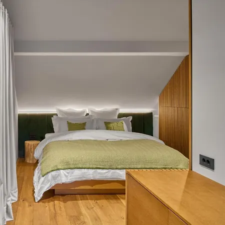 Milka Boutique Hotel *